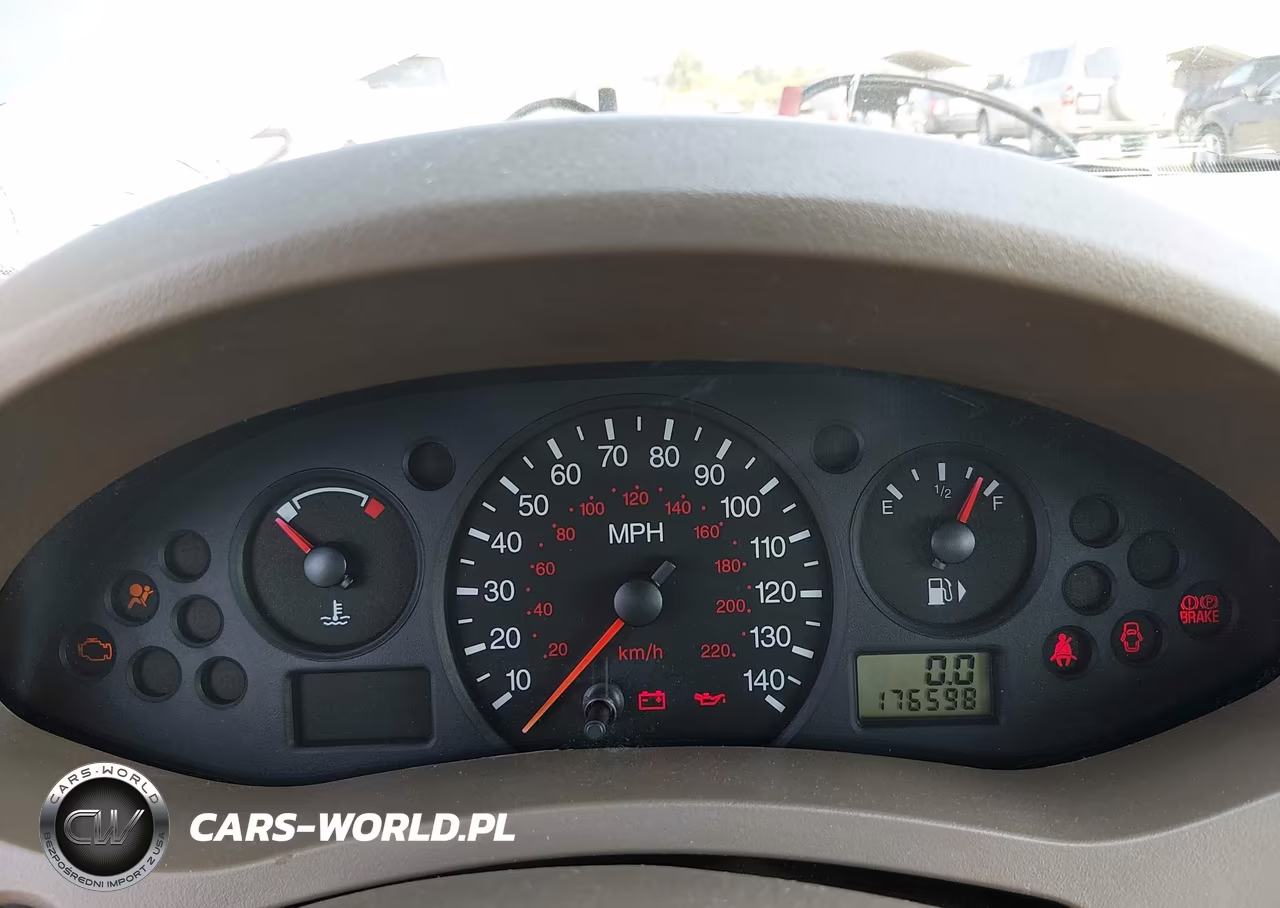2005 Ford Focus Zx4 VIN:1FAFP34N55W304075 - 7