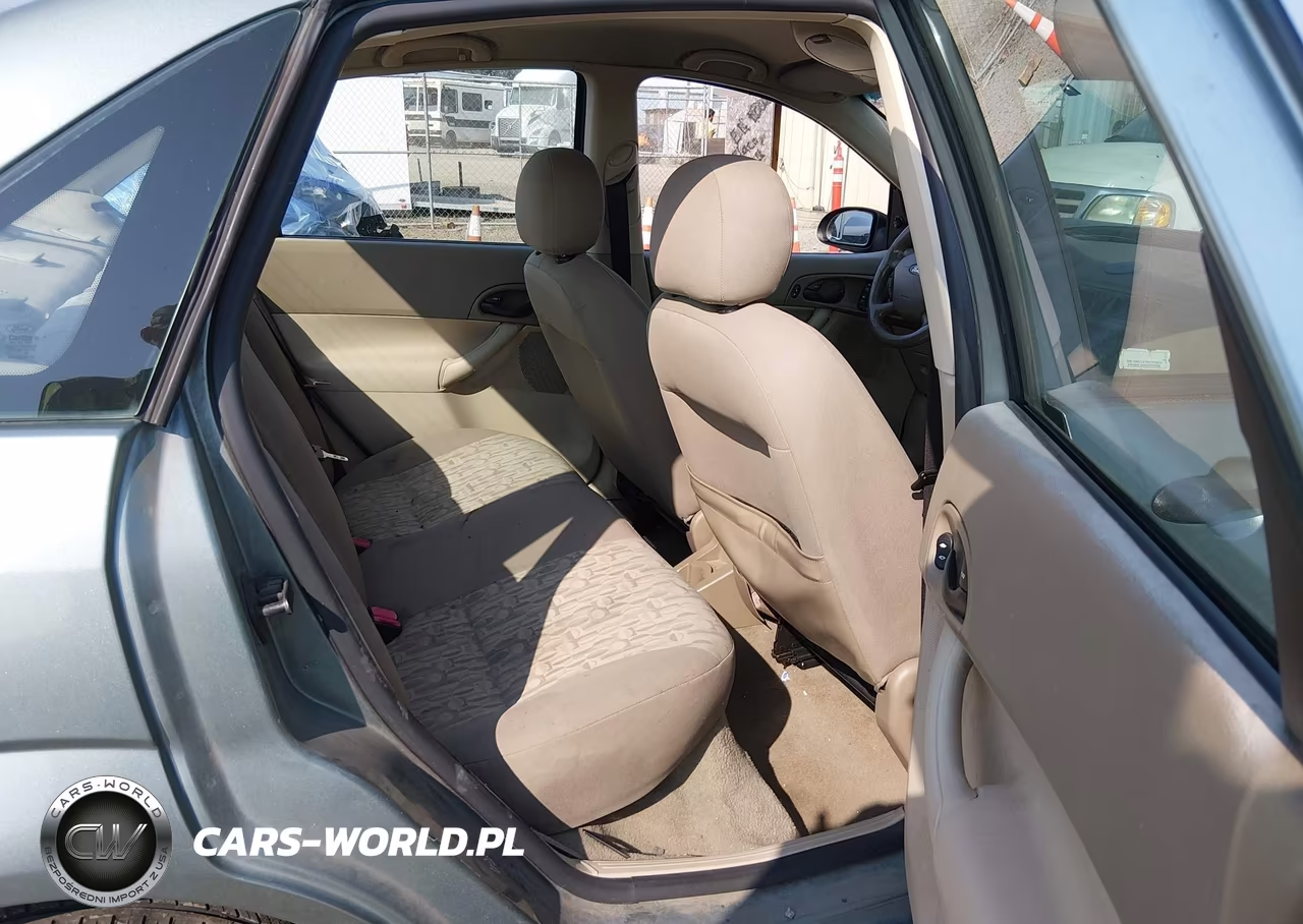 2005 Ford Focus Zx4 VIN:1FAFP34N55W304075 - 8