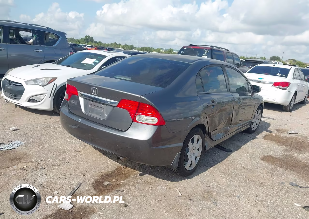 2009 Honda Civic Lx VIN:2HGFA16549H325017 - 4