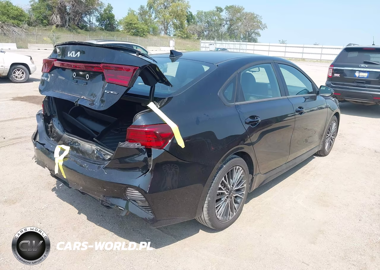 2024 Kia Forte Gt-Line VIN:3KPF54ADXRE839419 - 4