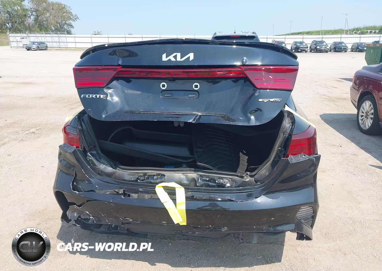 2024 Kia Forte Gt-Line VIN:3KPF54ADXRE839419 - 6