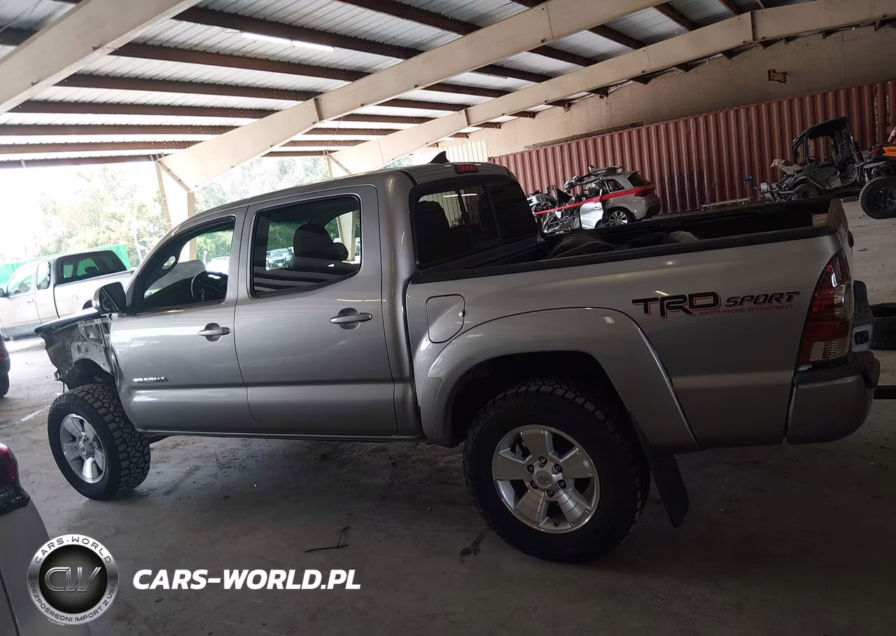 2015 Toyota Tacoma Prerunner V6 VIN:5TFJU4GN2FX081861 - 14