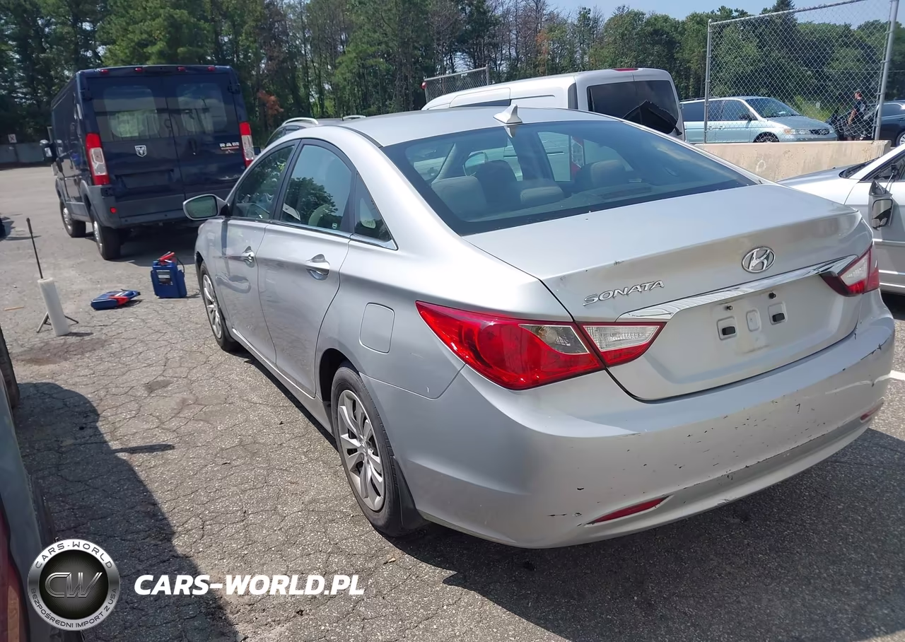 2011 Hyundai Sonata Gls VIN:5NPEB4AC7BH150404 - 3