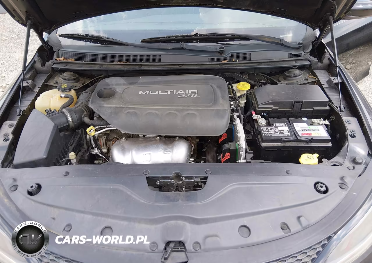 2015 Chrysler 200 S VIN:1C3CCCBB3FN557456 - 10