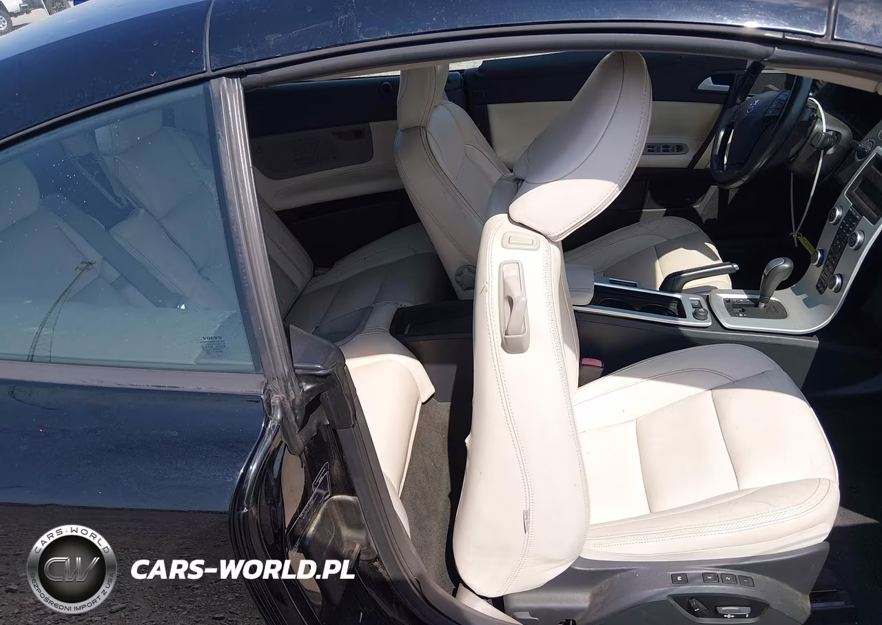 2013 Volvo C70 T5 VIN:YV1672MC5DJ142201 - 8