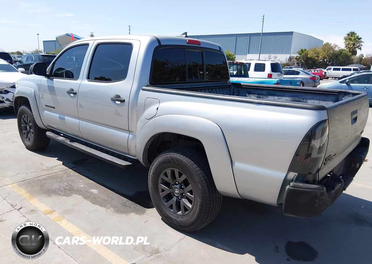 2014 Toyota Tacoma Prerunner VIN:5TFJX4GN1EX033841 - 3