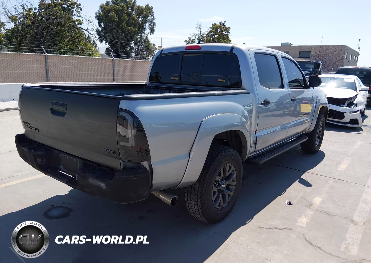 2014 Toyota Tacoma Prerunner VIN:5TFJX4GN1EX033841 - 4