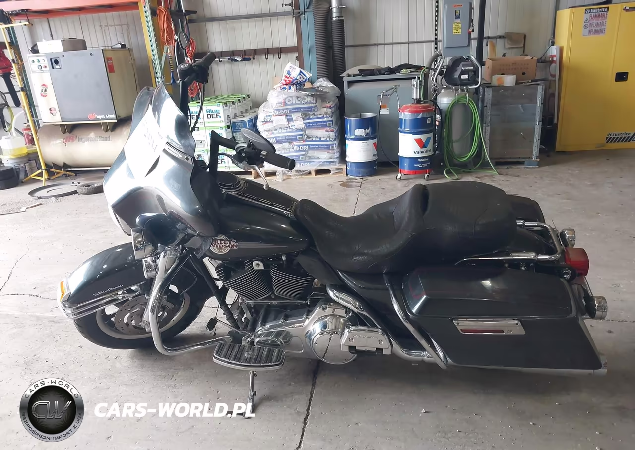 2007 Harley-Davidson Flhtcui VIN:1HD1FC4157Y685730 - 13