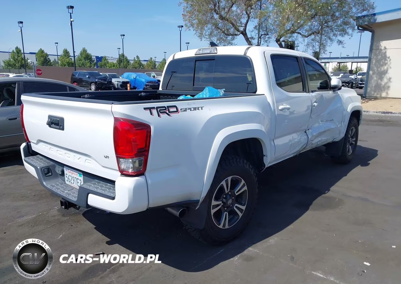 2017 Toyota Tacoma Trd Sport VIN:3TMAZ5CN7HM039269 - 4
