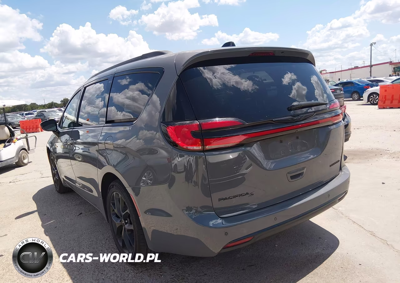 2025 Chrysler Pacifica Limited VIN:2C4RC1GG8SR522102 - 3