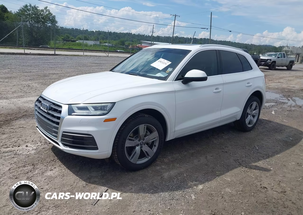2018 Audi Q5 2.0T Premium-2.0T Tech Premium VIN:WA1BNAFY2J2007173 - 2