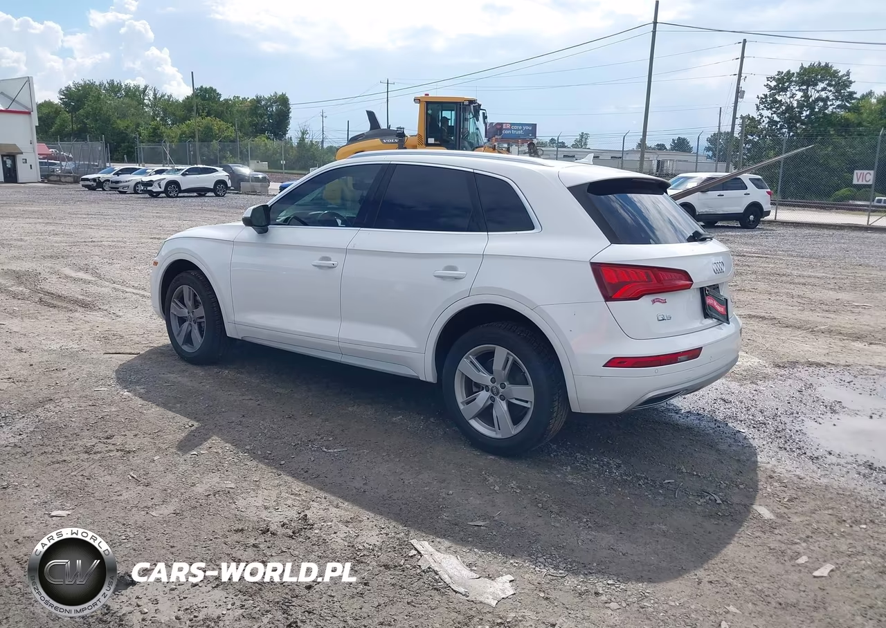 2018 Audi Q5 2.0T Premium-2.0T Tech Premium VIN:WA1BNAFY2J2007173 - 3