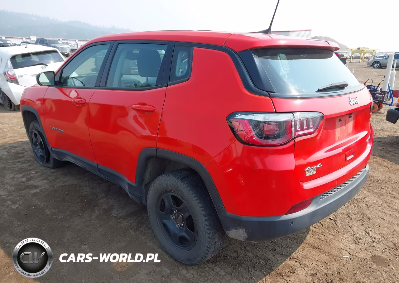 2019 Jeep Compass Sport 4X4 VIN:3C4NJDAB3KT767552 - 3