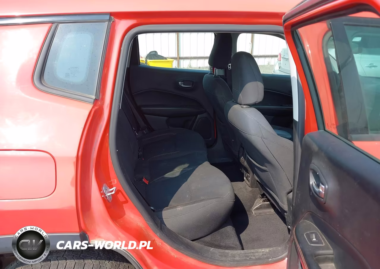 2019 Jeep Compass Sport 4X4 VIN:3C4NJDAB3KT767552 - 8