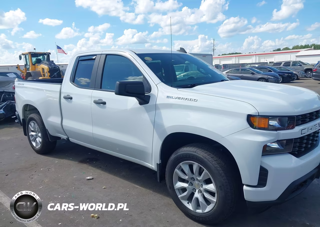 2020 Chevrolet Silverado 1500 4Wd Standard Bed Custom VIN:1GCRYBEHXLZ289625 - 13