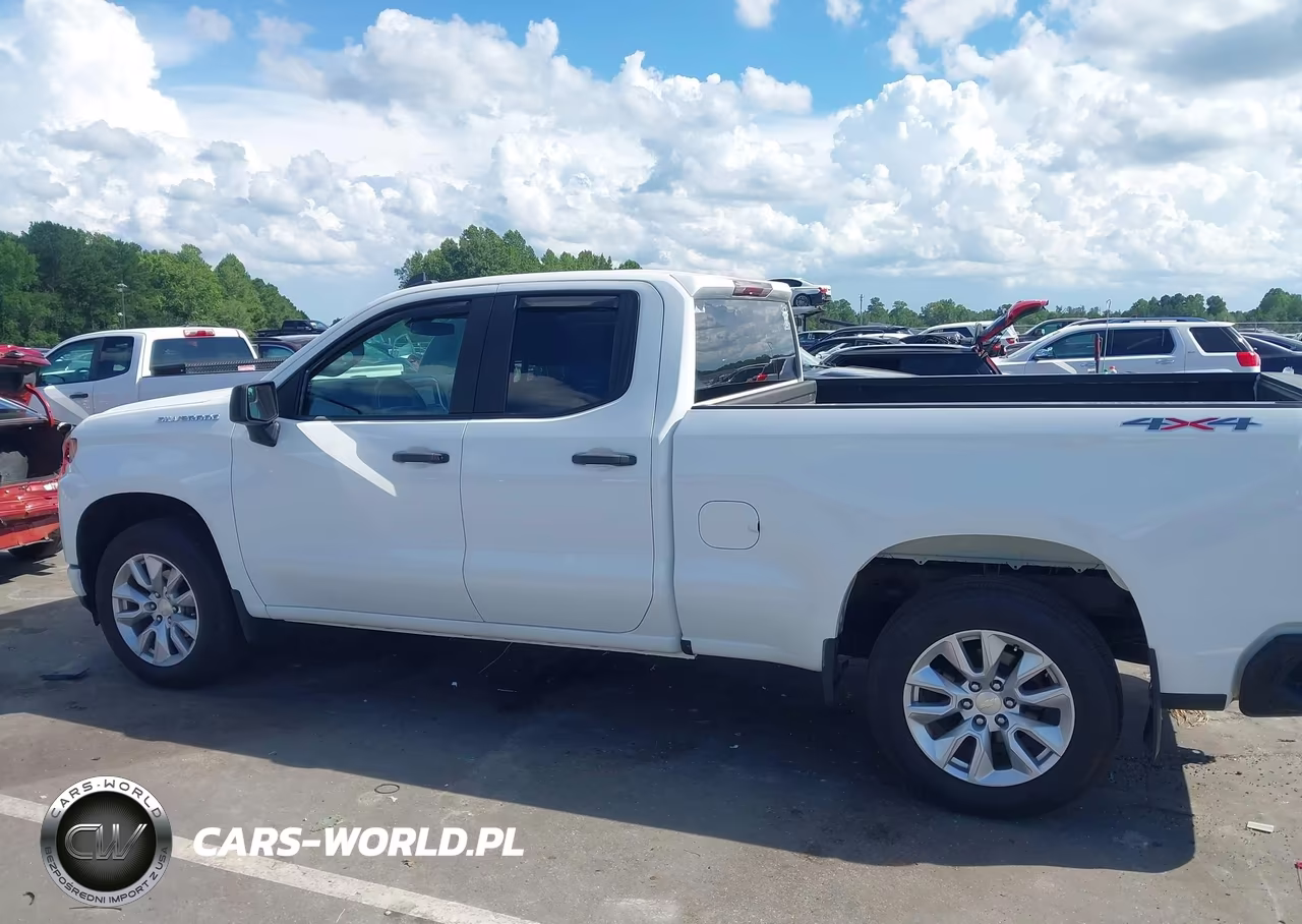 2020 Chevrolet Silverado 1500 4Wd Standard Bed Custom VIN:1GCRYBEHXLZ289625 - 14