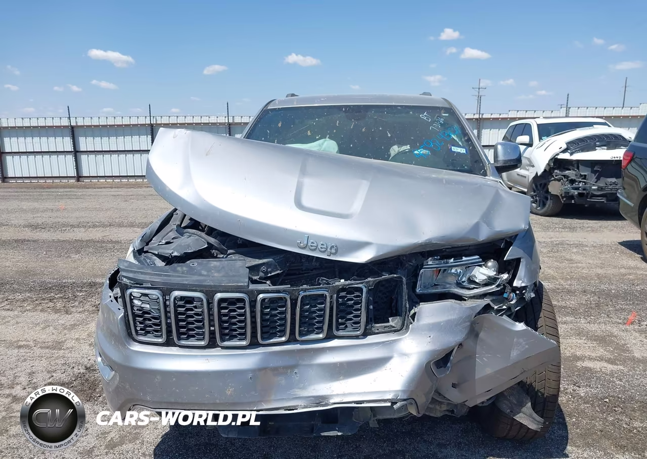 2018 Jeep Grand Cherokee Limited 4X4 VIN:1C4RJFBG3JC303890 - 12