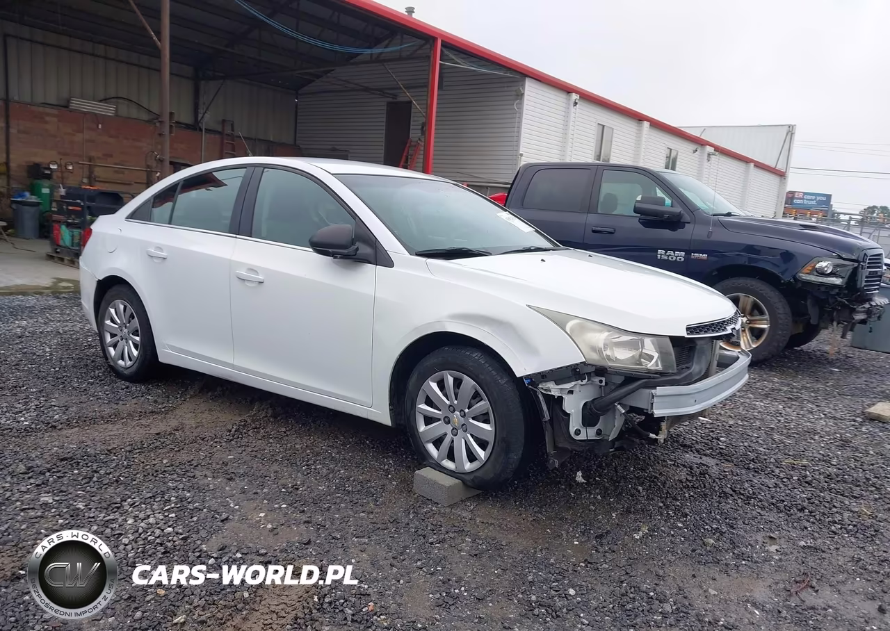2011 Chevrolet Cruze Ls – zdjęcie 1 z 17