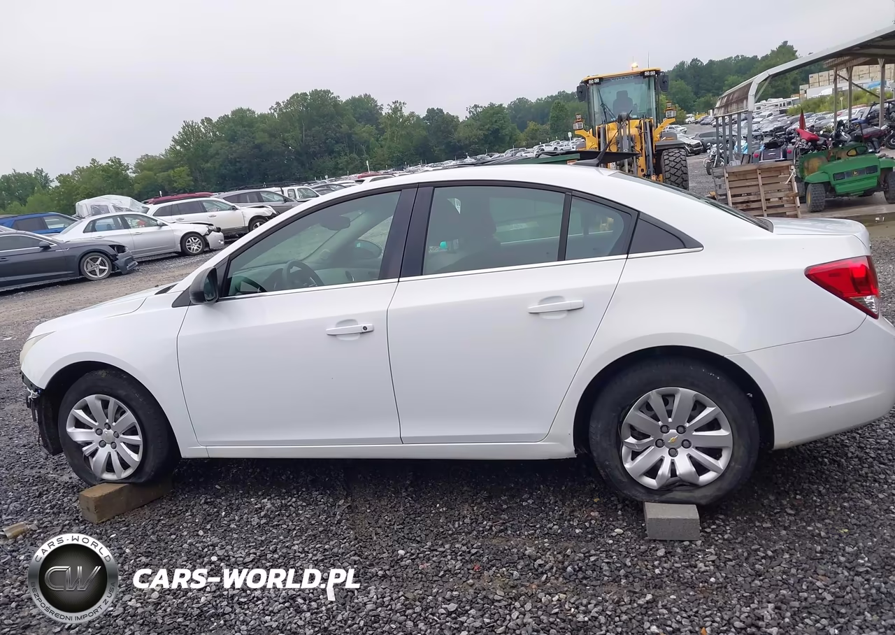 2011 Chevrolet Cruze Ls VIN:1G1PC5SH9B7173329 - 15