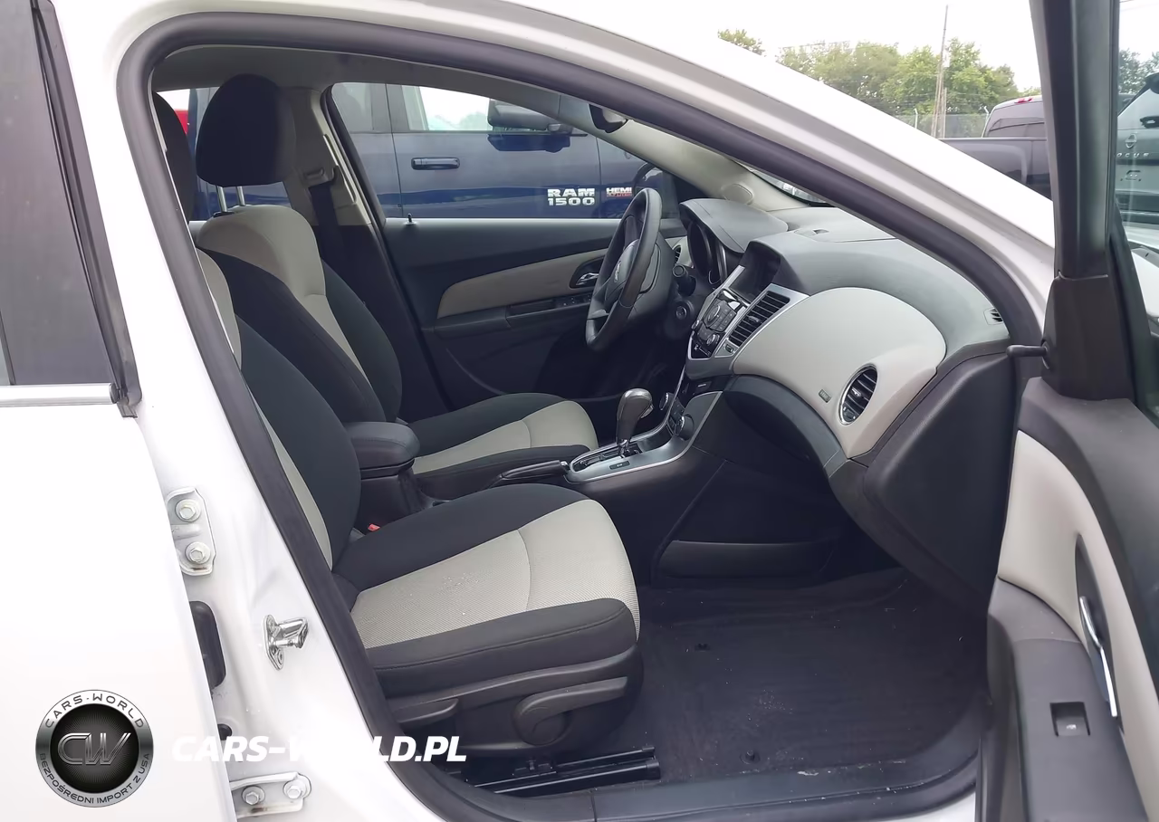2011 Chevrolet Cruze Ls VIN:1G1PC5SH9B7173329 - 5