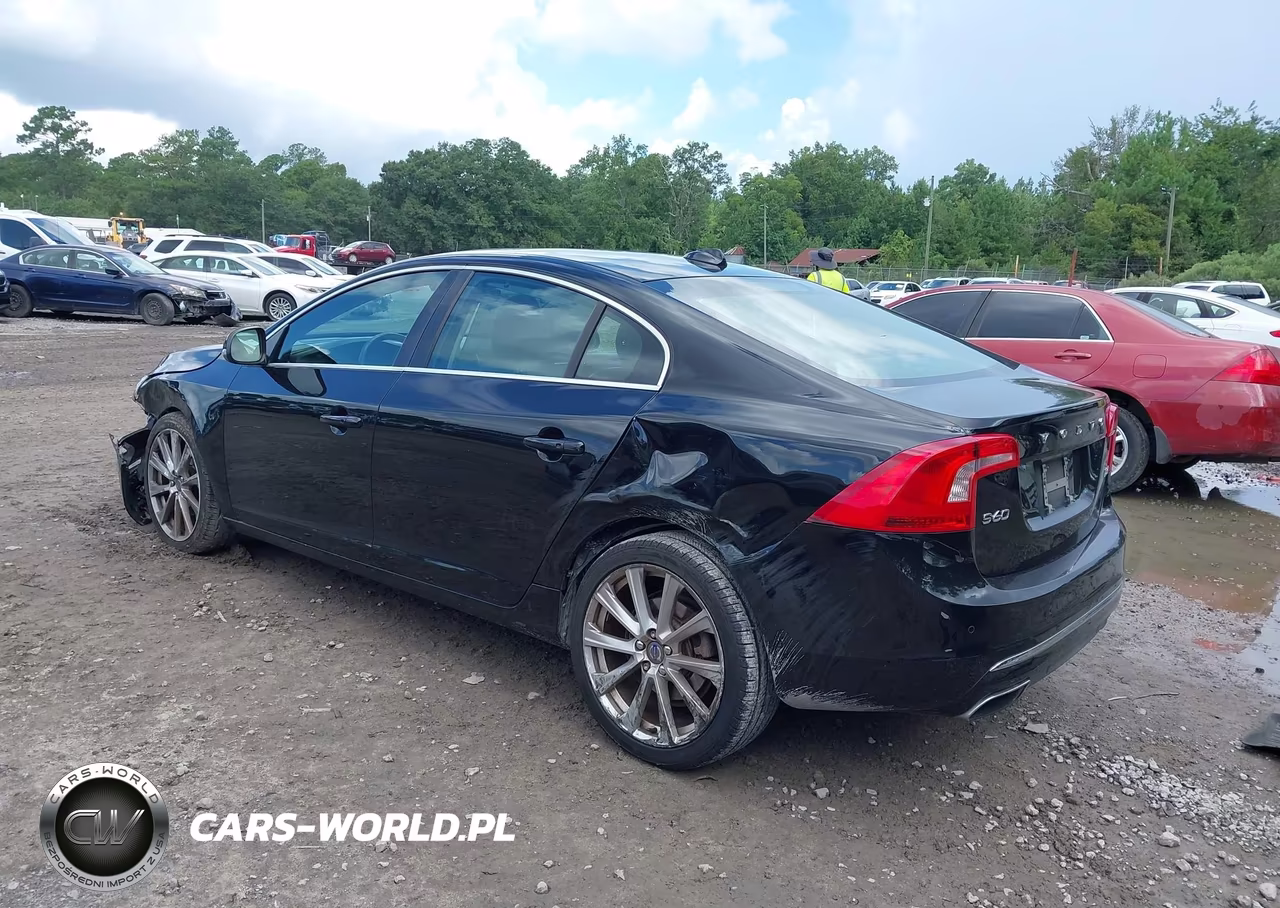 2016 Volvo S60 Inscription T5 Drive-E Platinum VIN:LYV402FM8GB109097 - 3