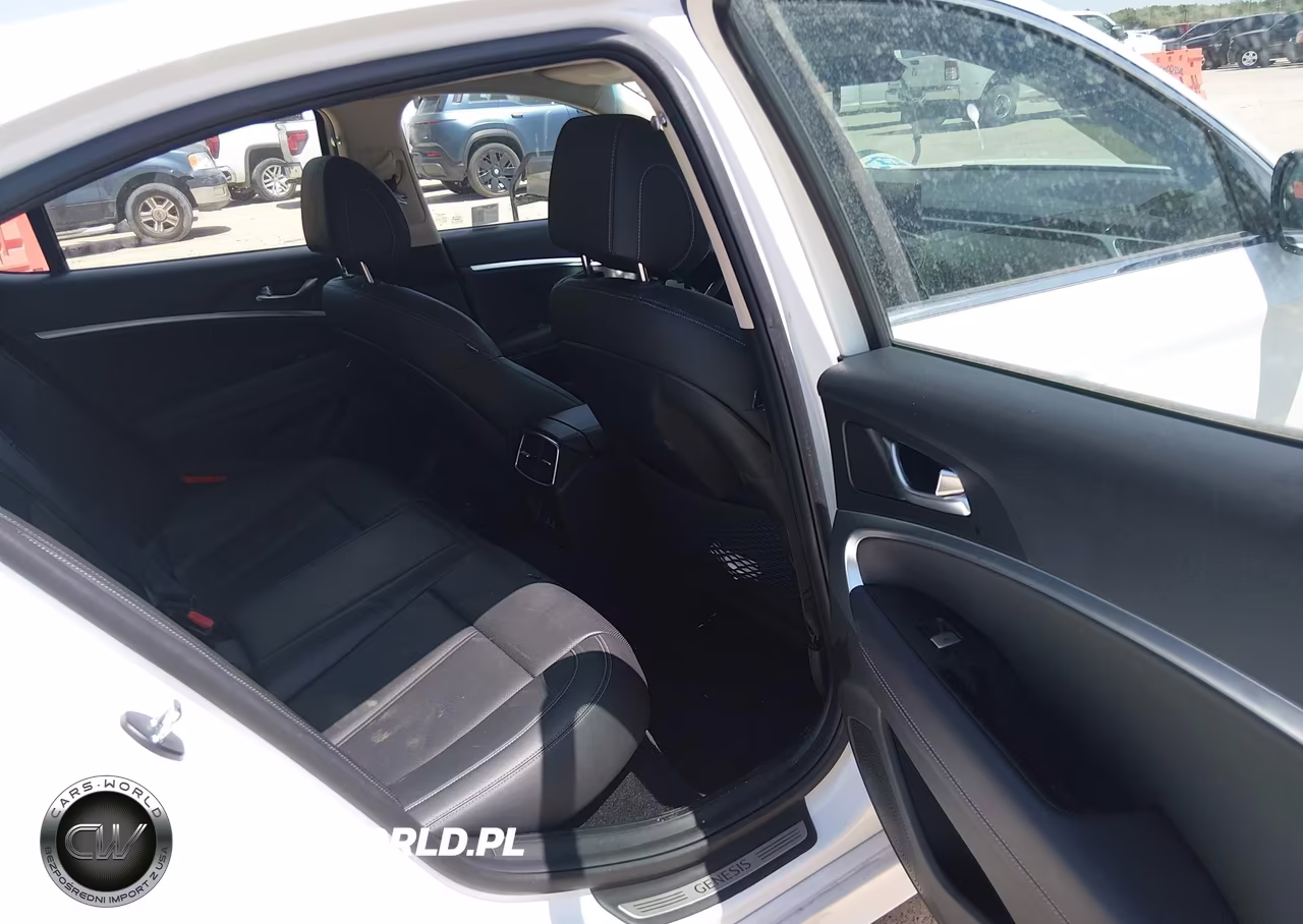 2025 Genesis G70 2.5T Rwd VIN:KMTG34SC4SU149299 - 8