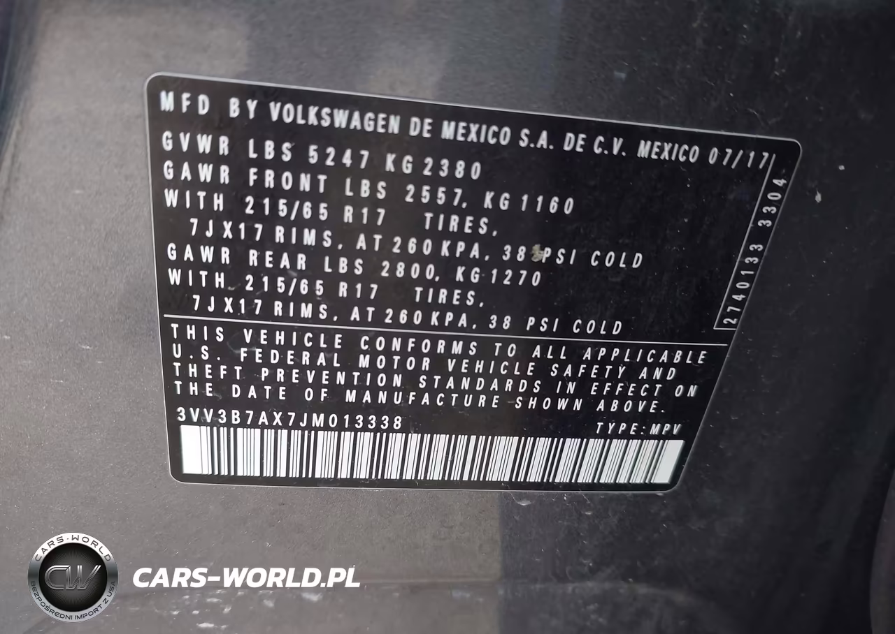 2018 Volkswagen Tiguan VIN:3VV3B7AX7JM013338 - 9