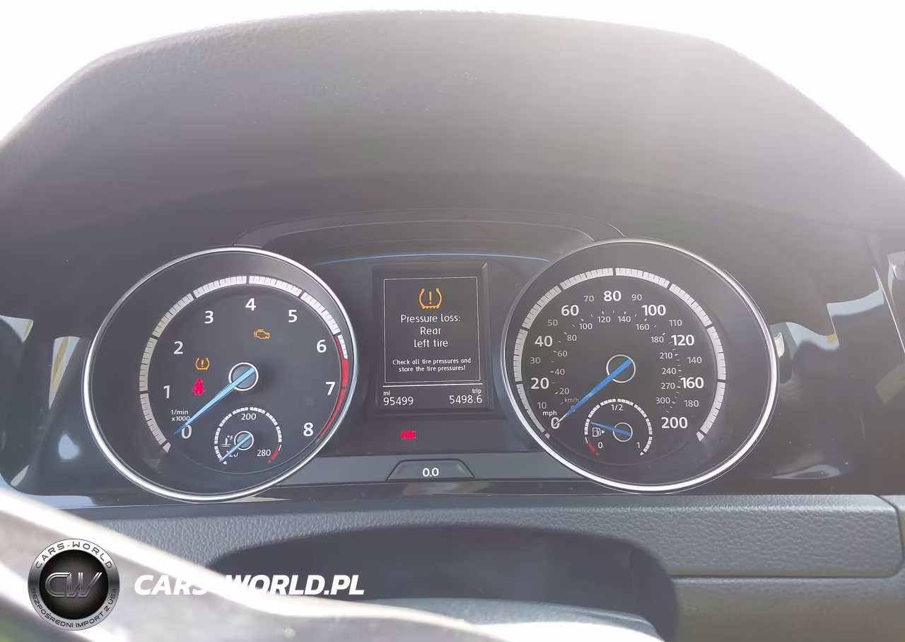 2016 Volkswagen Golf R 4-Door VIN:WVWUF7AU5GW093468 - 7