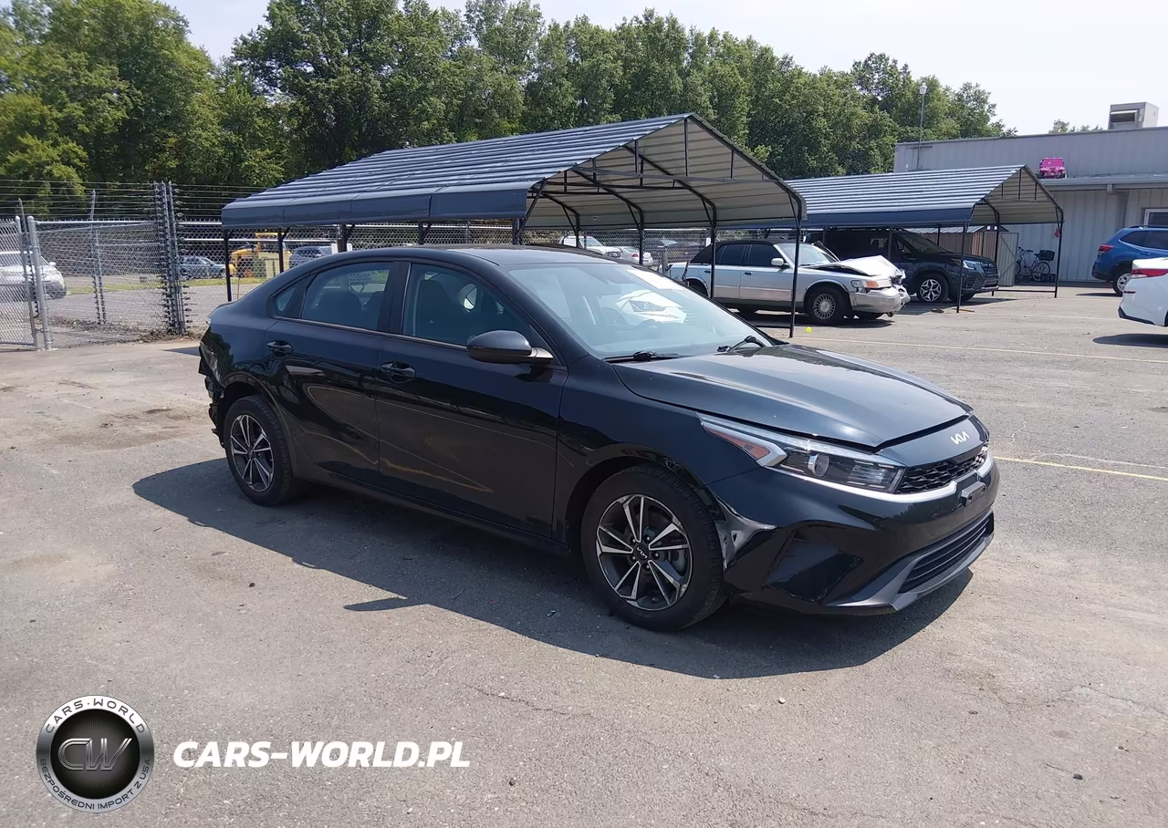 2023 Kia Forte Lxs