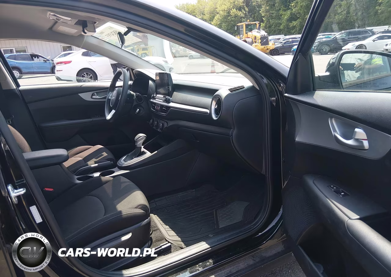 2023 Kia Forte Lxs VIN:3KPF24AD9PE611420 - 5