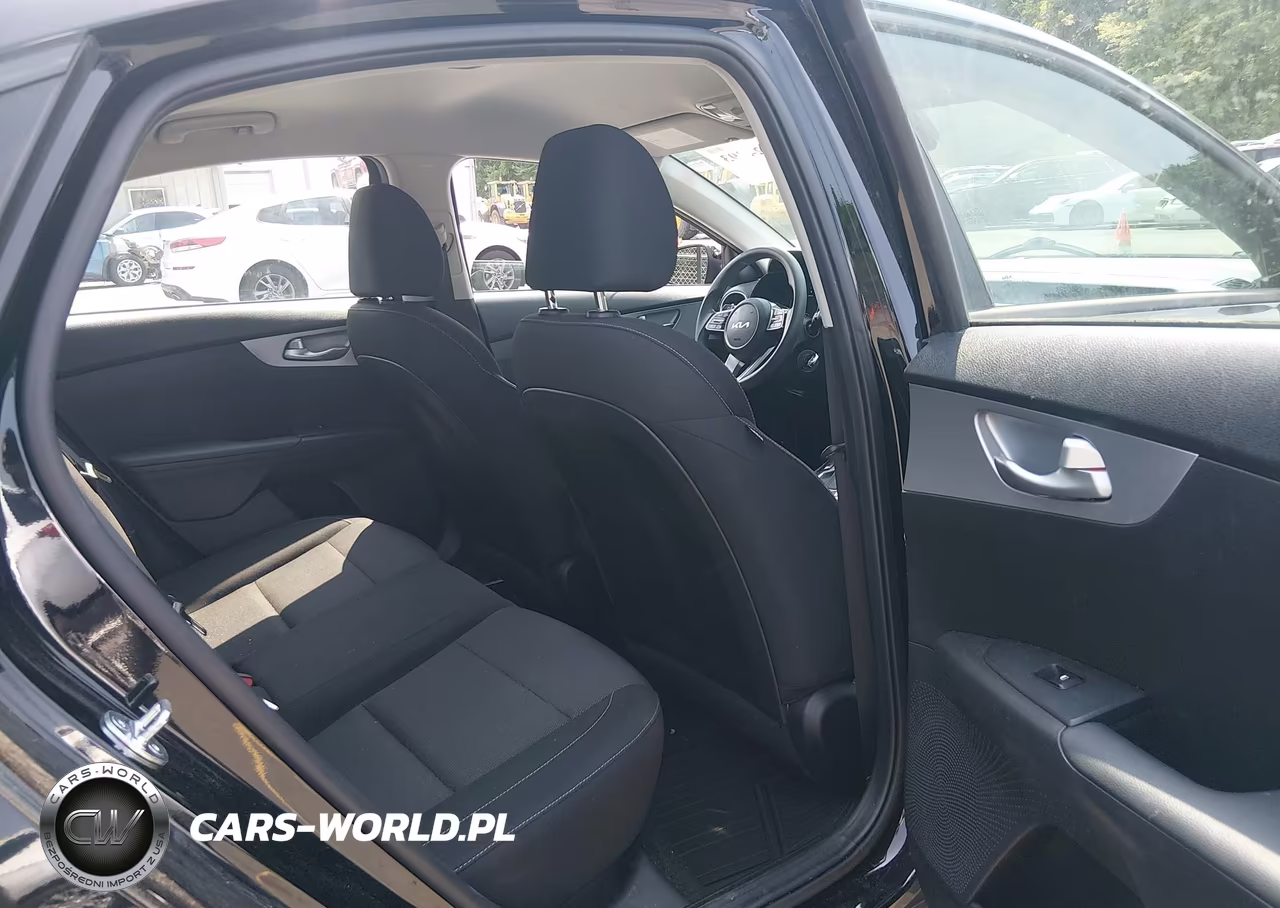 2023 Kia Forte Lxs VIN:3KPF24AD9PE611420 - 8