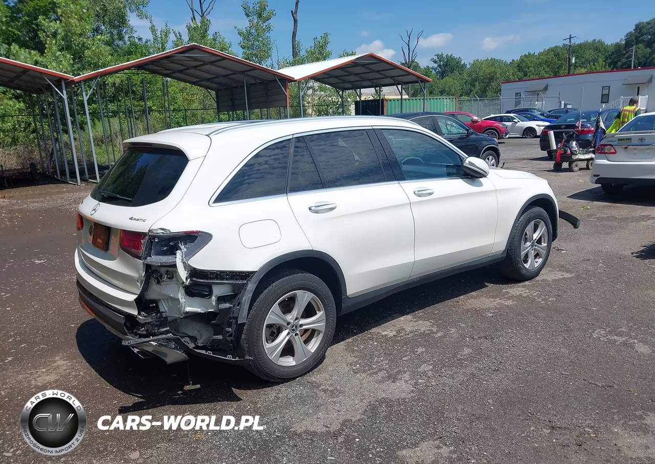 2018 Mercedes-Benz Glc 300 4Matic VIN:WDC0G4KB7JV028166 - 4