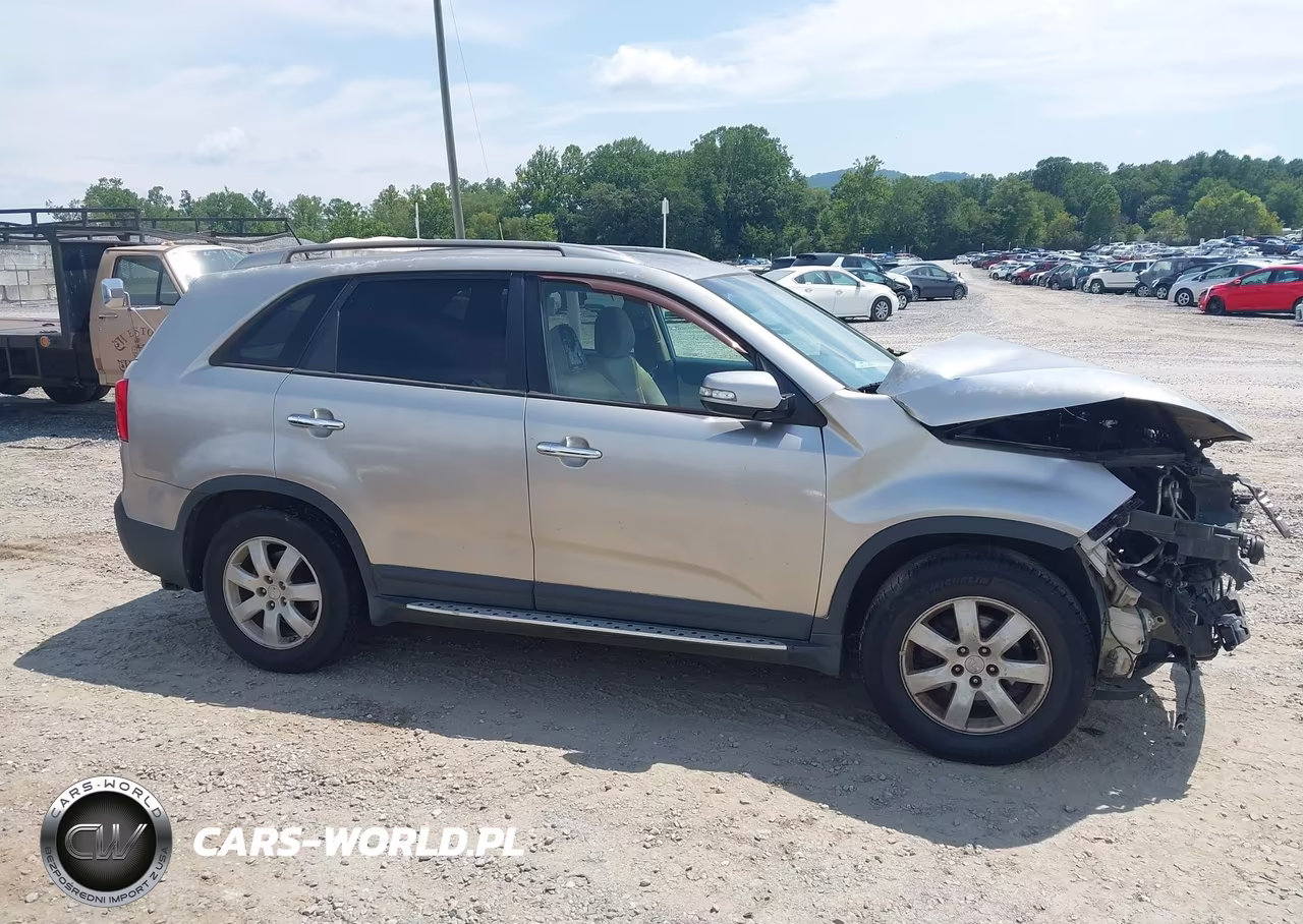 2013 Kia Sorento Lx VIN:5XYKT3A62DG352663 - 13