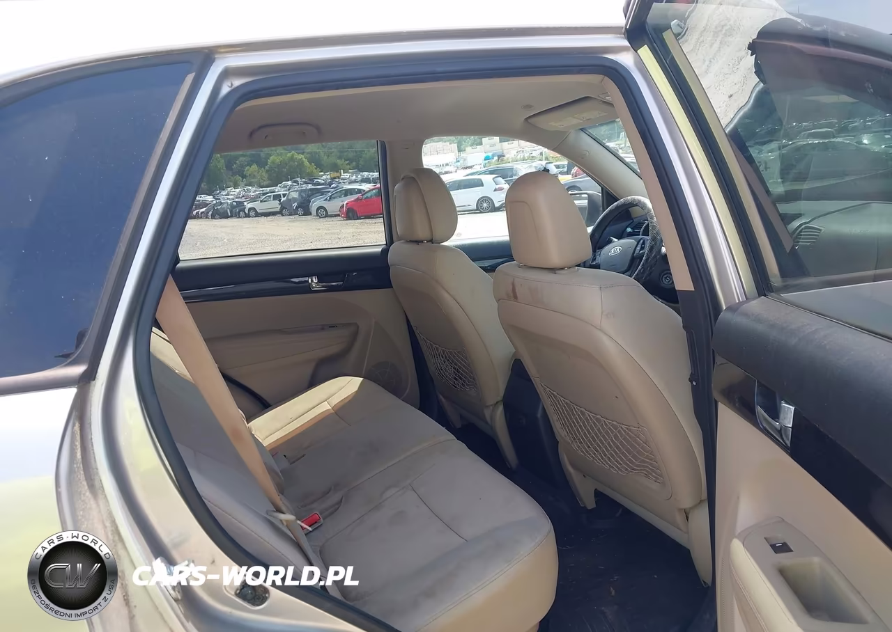 2013 Kia Sorento Lx VIN:5XYKT3A62DG352663 - 8