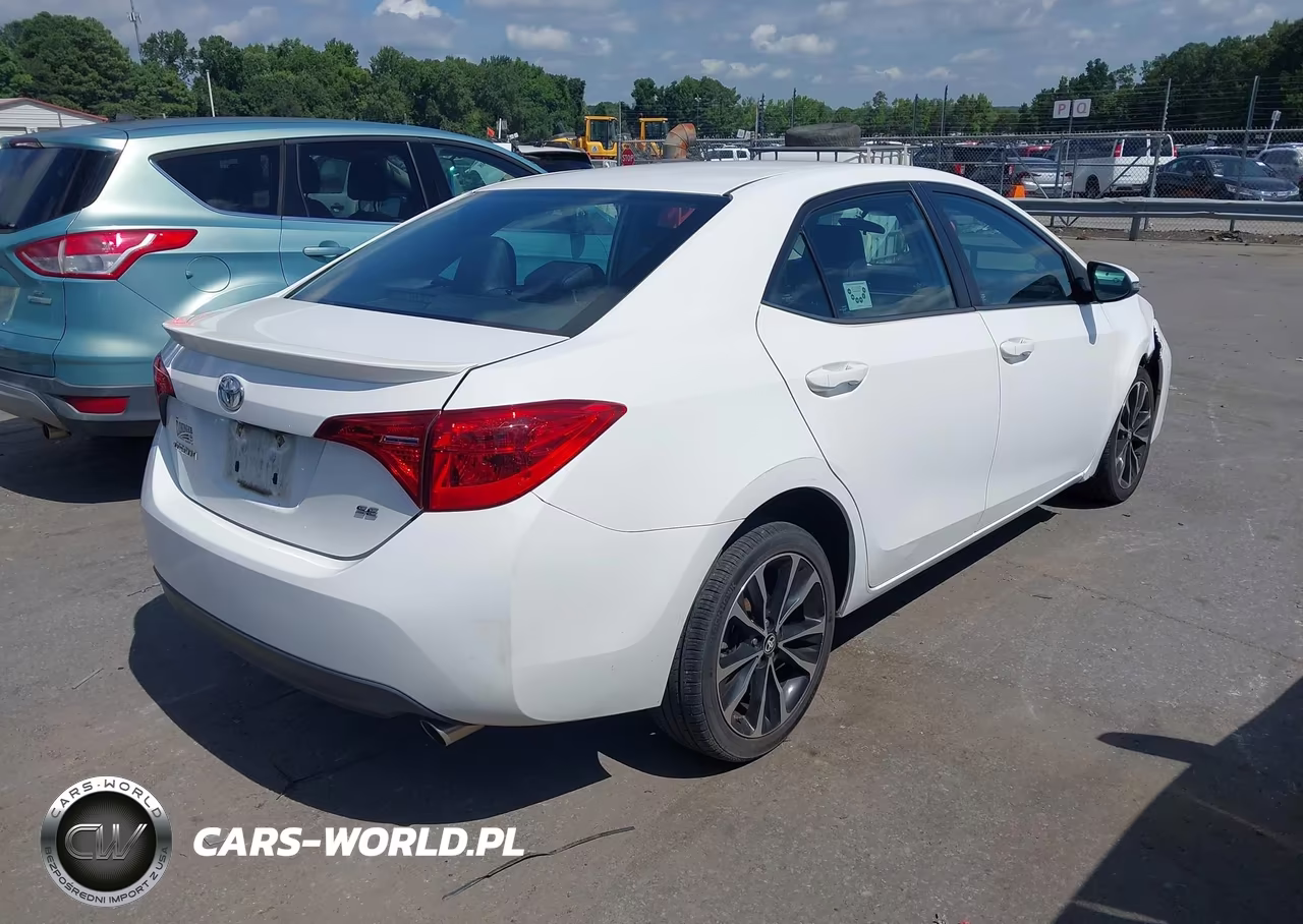 2017 Toyota Corolla Se VIN:2T1BURHE2HC828392 - 4