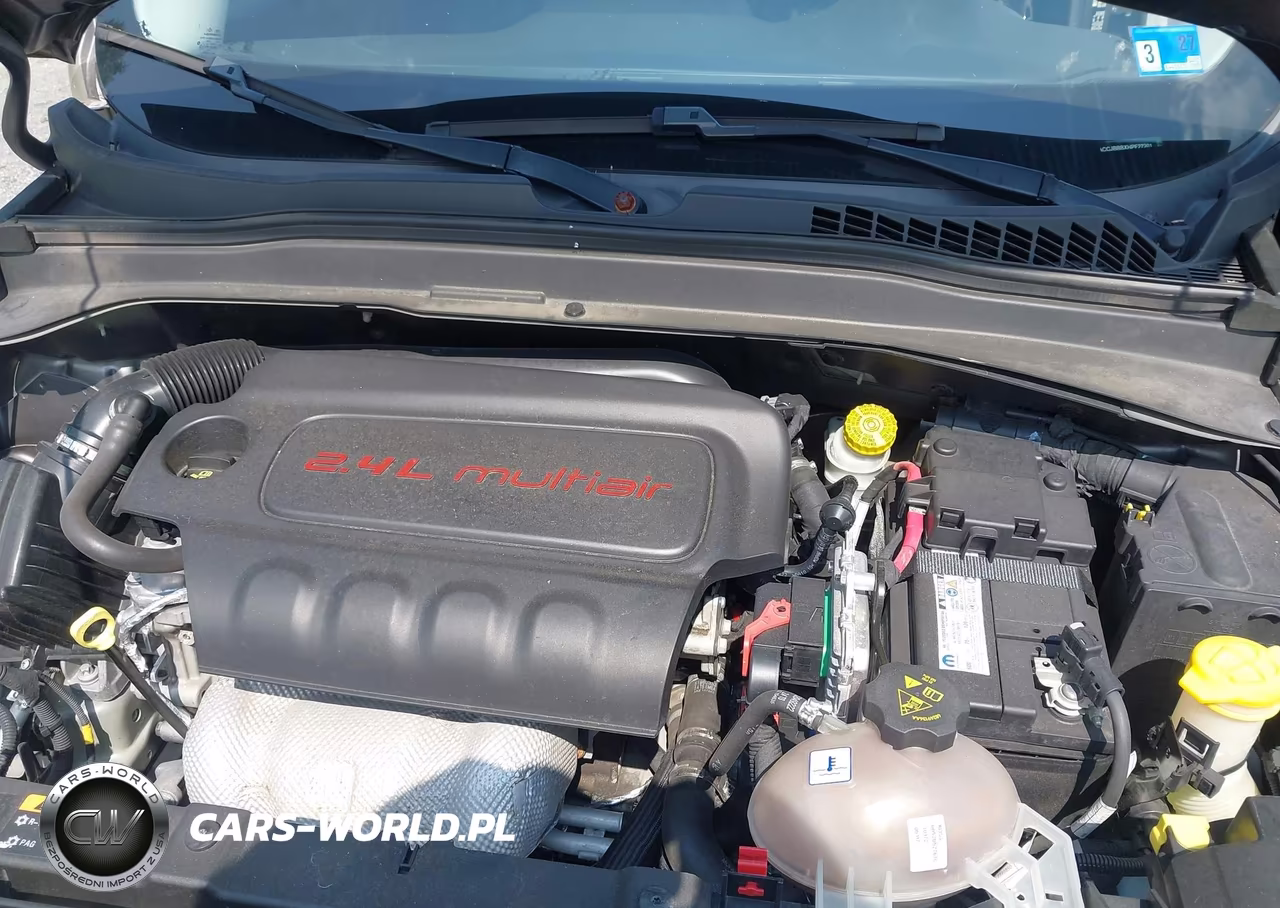 2017 Jeep Renegade Latitude VIN:ZACCJBBBXHPF27201 - 10