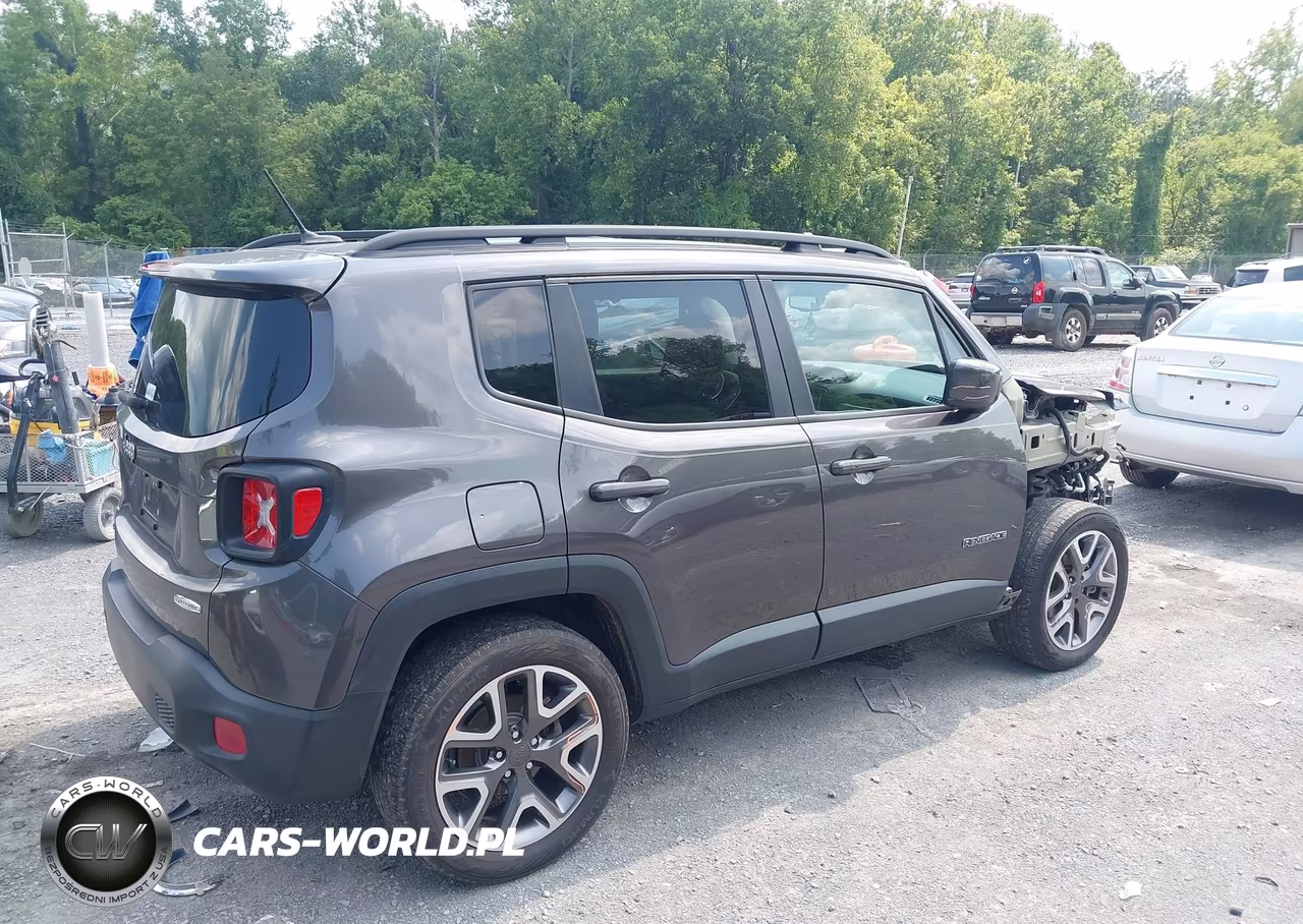 2017 Jeep Renegade Latitude VIN:ZACCJBBBXHPF27201 - 4