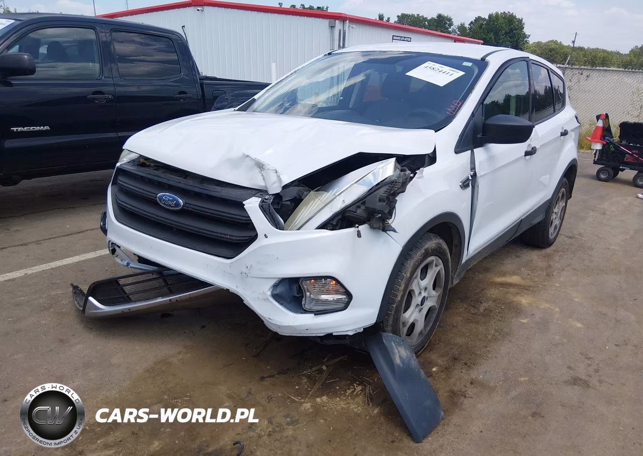 2017 Ford Escape S VIN:1FMCU0F78HUA25184 - 6