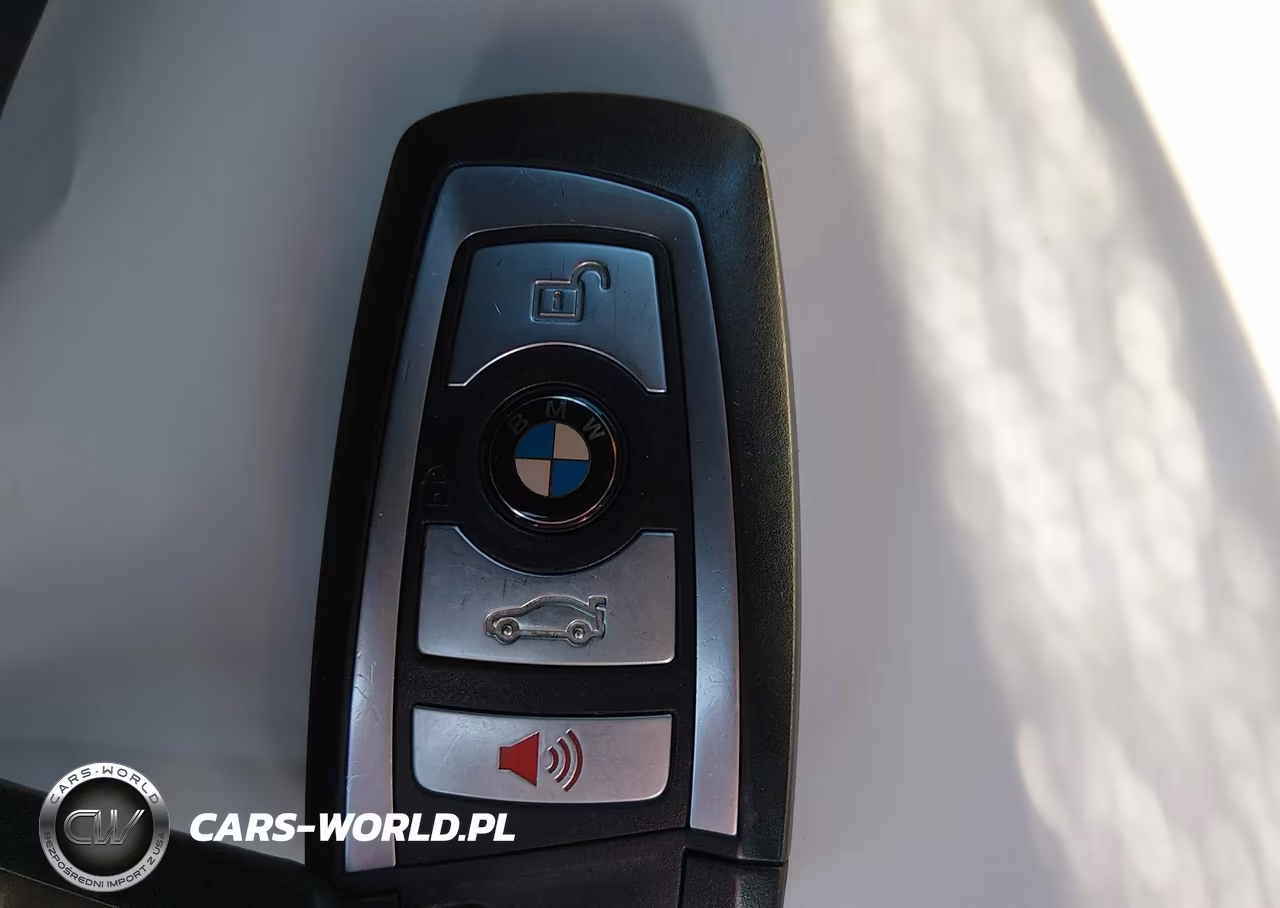 2018 BMW M3 VIN:WBS8M9C58J5K99821 - 11