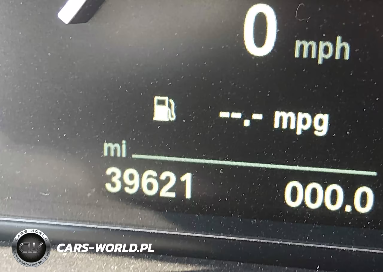 2018 BMW M3 VIN:WBS8M9C58J5K99821 - 16