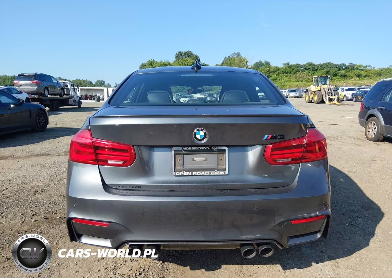 2018 BMW M3 VIN:WBS8M9C58J5K99821 - 17