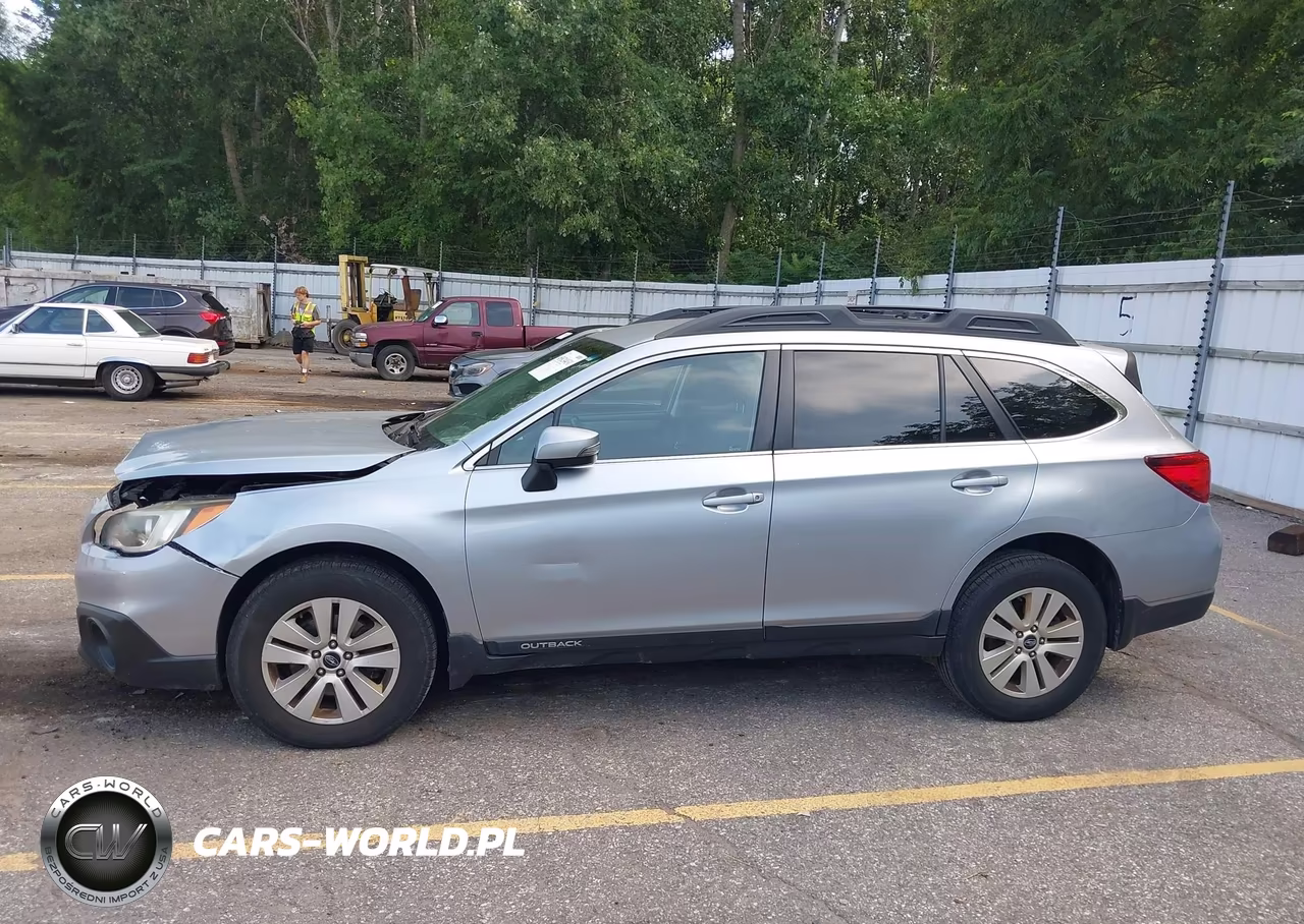 2015 Subaru Outback 2.5I Premium VIN:4S4BSBFC2F3289370 - 14