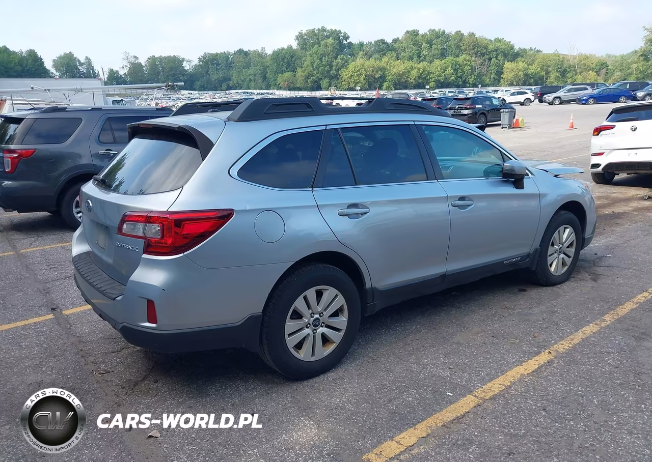 2015 Subaru Outback 2.5I Premium VIN:4S4BSBFC2F3289370 - 4