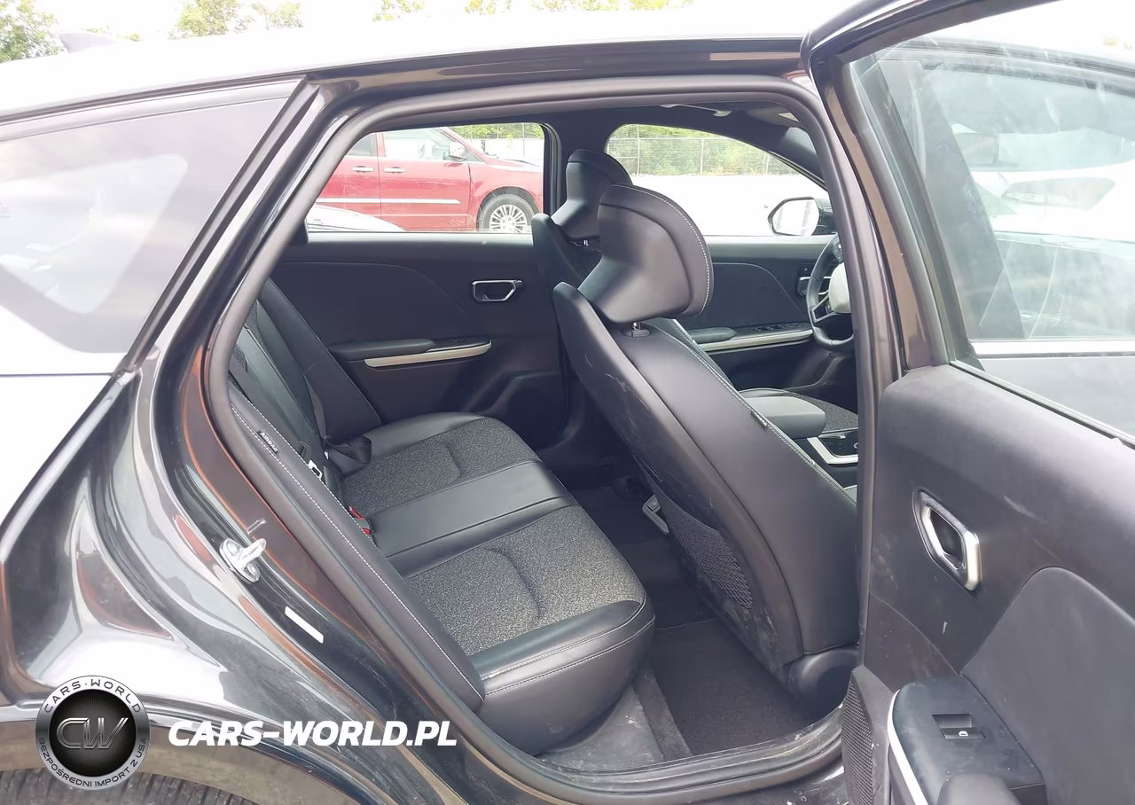 2025 Kia K4 Gt-Line VIN:3KPFW4DE5SE167678 - 7