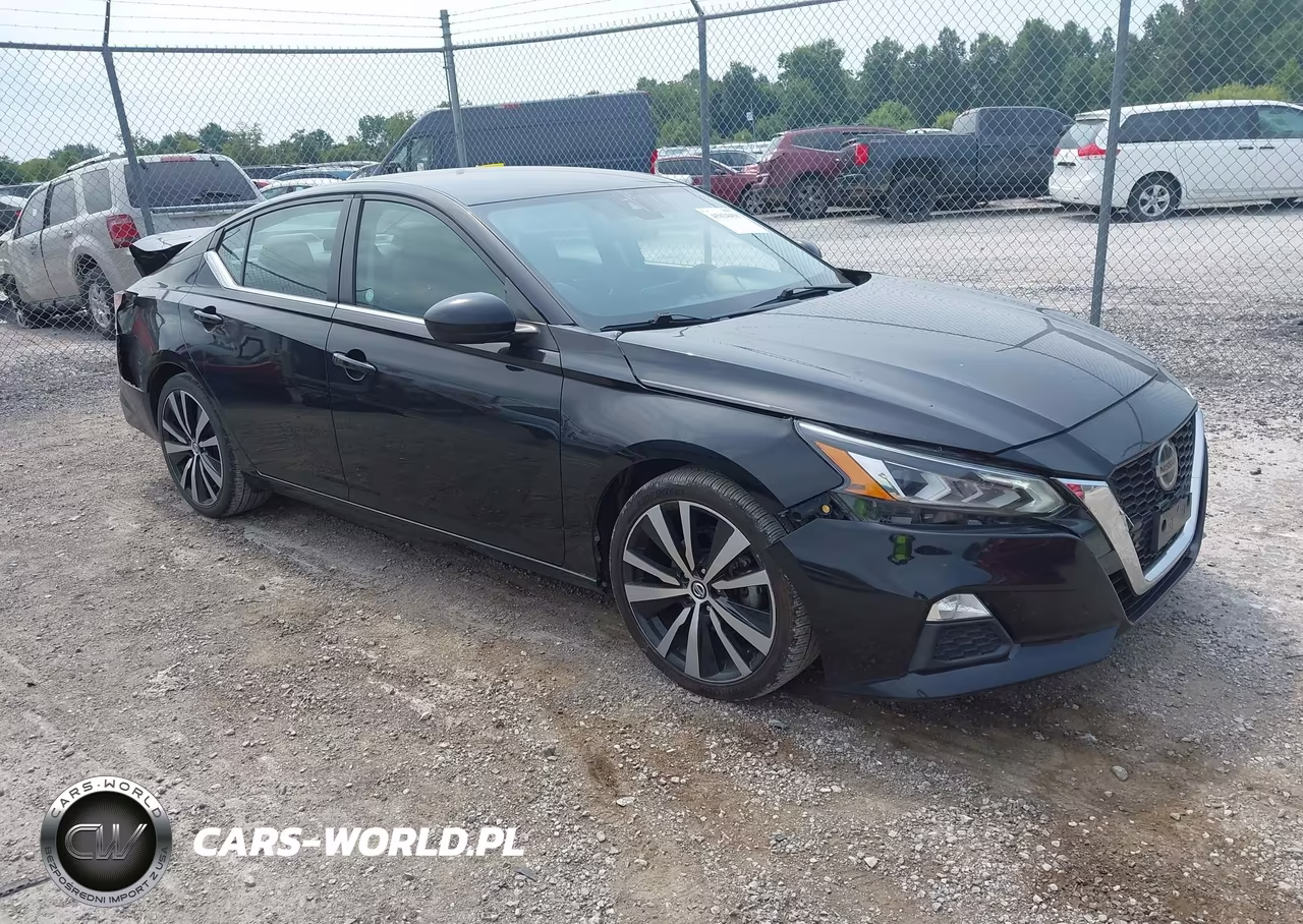 NISSAN ALTIMA SR