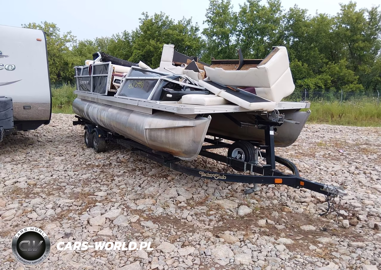 2001 Crestliner Other