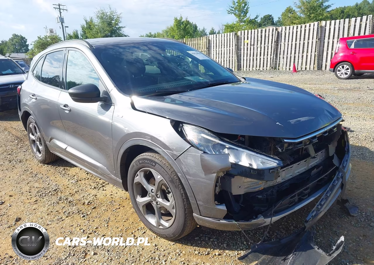 2024 Ford Escape St-Line
