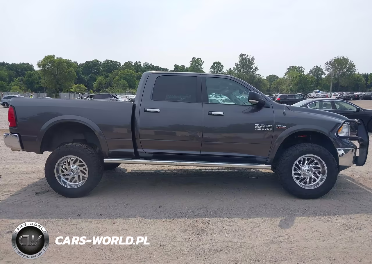 2018 Ram 1500 Big Horn 4X4 6'4 Box VIN:1C6RR7TT5JS256112 - 13