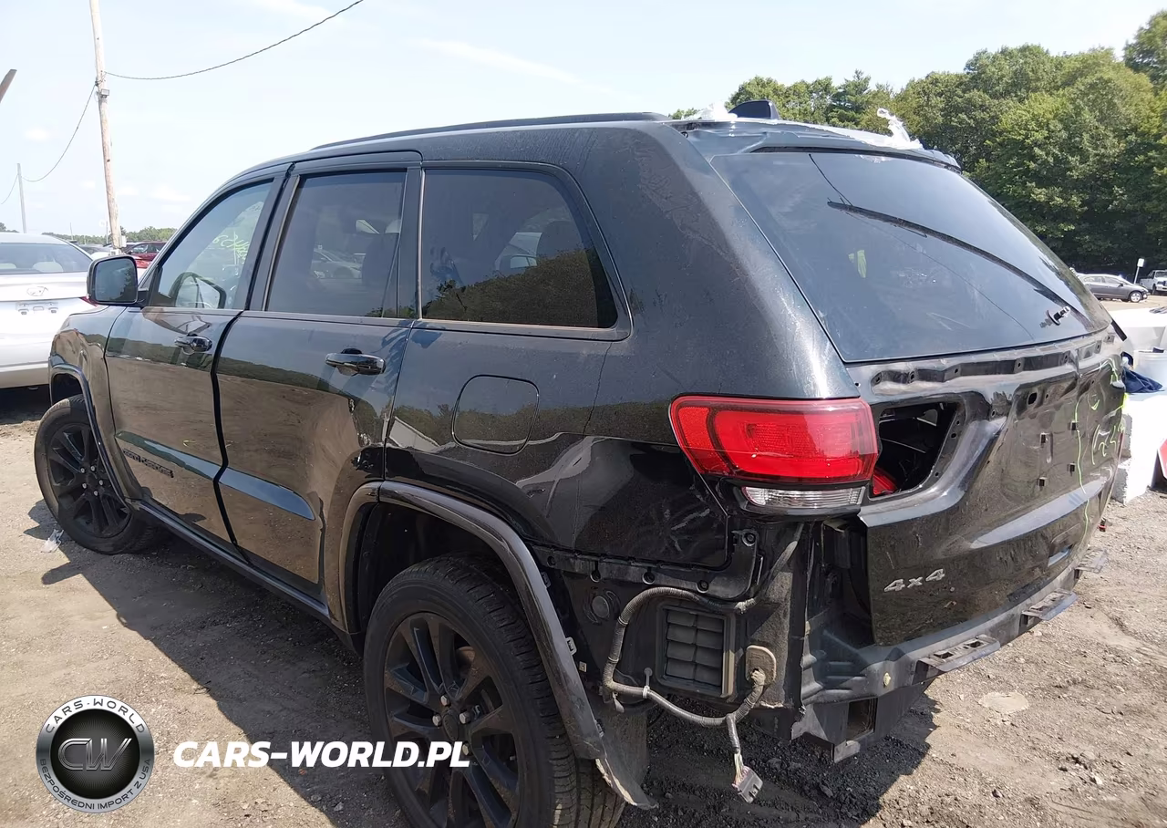 2019 Jeep Grand Cherokee Altitude 4X4 VIN:1C4RJFAG8KC578433 - 3