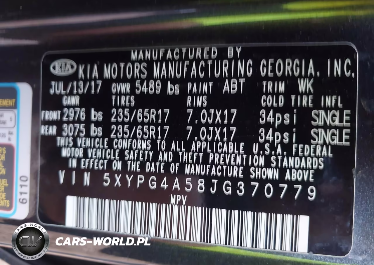 2018 Kia Sorento 3.3L Lx VIN:5XYPG4A58JG370779 - 9